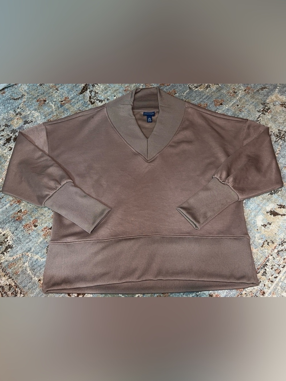 Scoop Women's V-Neck Long Sleeve Pullover